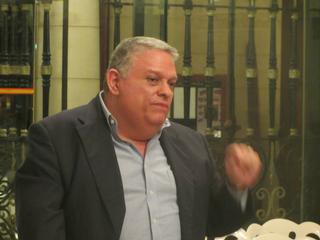 Eliseo Colón Zayas rechazó que la publicación de un informe con las razones para la cancelación del noticiario Hoy en las noticias responda a una demanda que presentaron cinco profesores. / Foto por: galiciaenpuertorico.blogspot.com