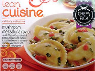 Si tienes Mushroom Mezzaluna Raviolis de Lean Cuisine en el congelador, debes verificar el código de producción antes de consumirlo.